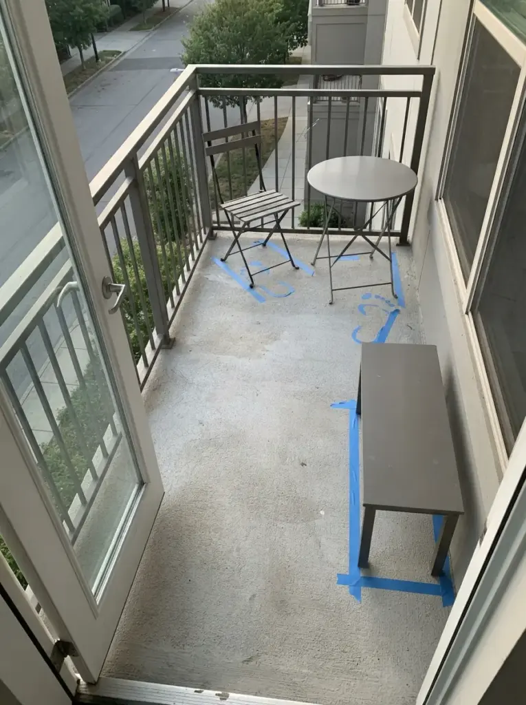 Plan the furniture around a clear path